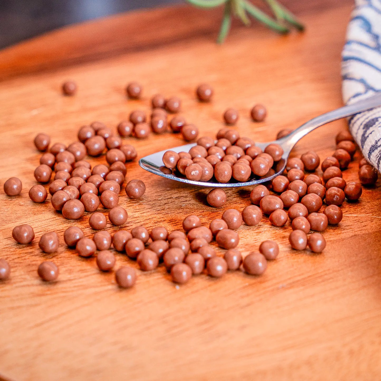 Křupinky do krému - mléčná čokoláda 15g - FitMar.cz