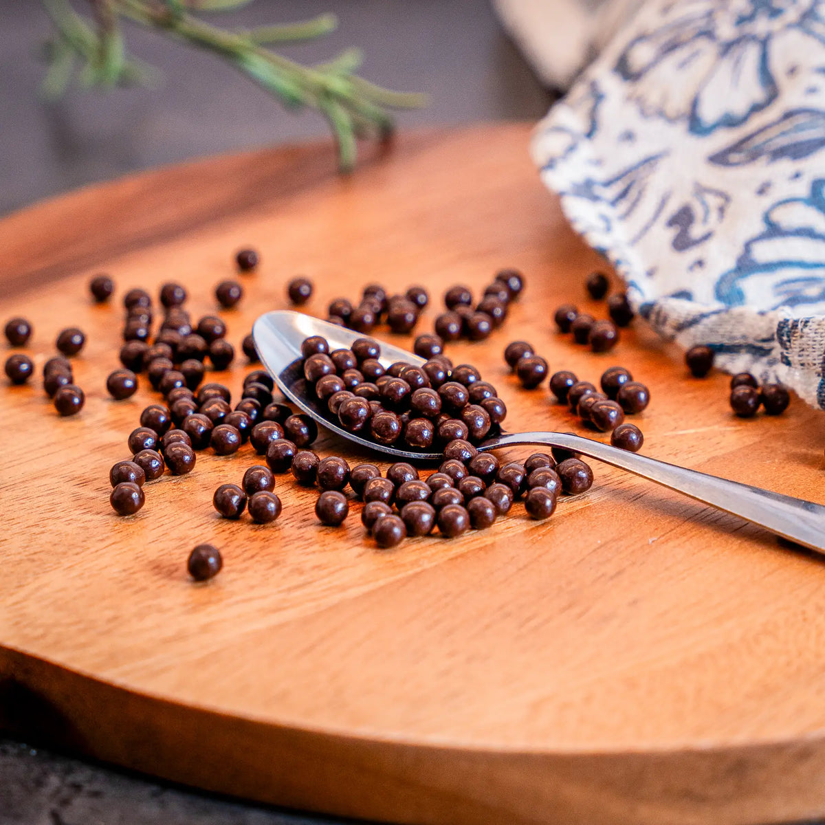 Křupinky do krému - hořká čokoláda 15g - FitMar.cz